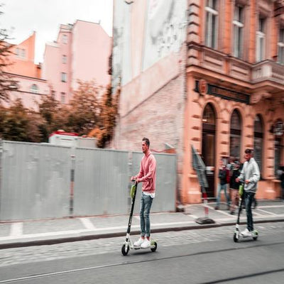 Government Transport Committee says to legalise e-scooters
