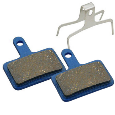 2 brake pads and 1 retaining clip