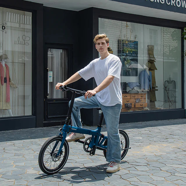 Tezeus Swift foldable carbon e-bike